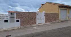 Magnifica casa de 250 m2 construidos sobre una parcela de 400 m2 en la prestigiosa Urbanización Cap Blanc en Cullera