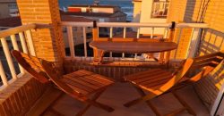 Fabuloso apartamento totalmente reformado ubicada en la tercera planta de un edificio con ascensor, lo que garantiza comodidad y accesibilidad