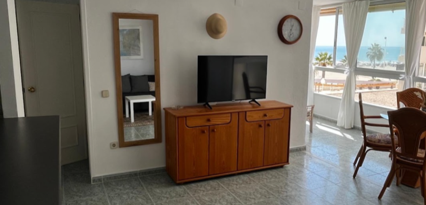 Espectacular apartamento ubicado en primera línea de playa en El Racó de Cullera