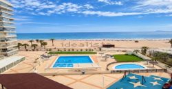 Espectacular apartamento situado en quinta planta del Edificio Edén, en primera línea de la playa del Racó de Cullera