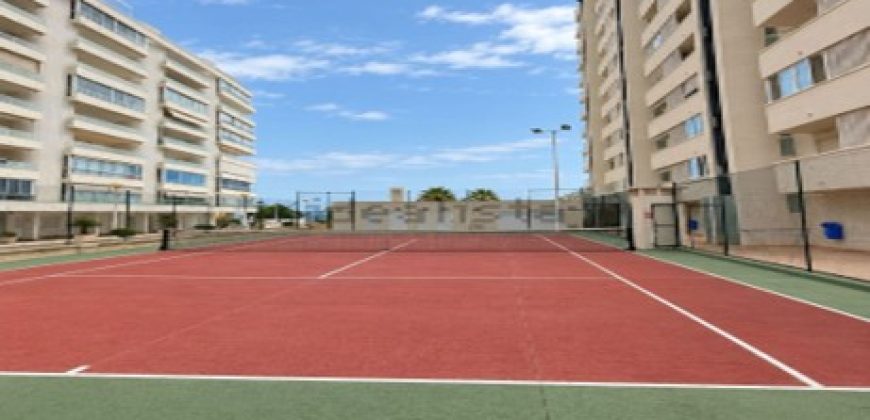 Espectacular apartamento situado en quinta planta del Edificio Edén, en primera línea de la playa del Racó de Cullera