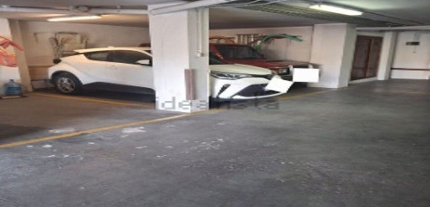 Fabuloso apartamento totalmente reformado ubicada en la tercera planta de un edificio con ascensor, lo que garantiza comodidad y accesibilidad