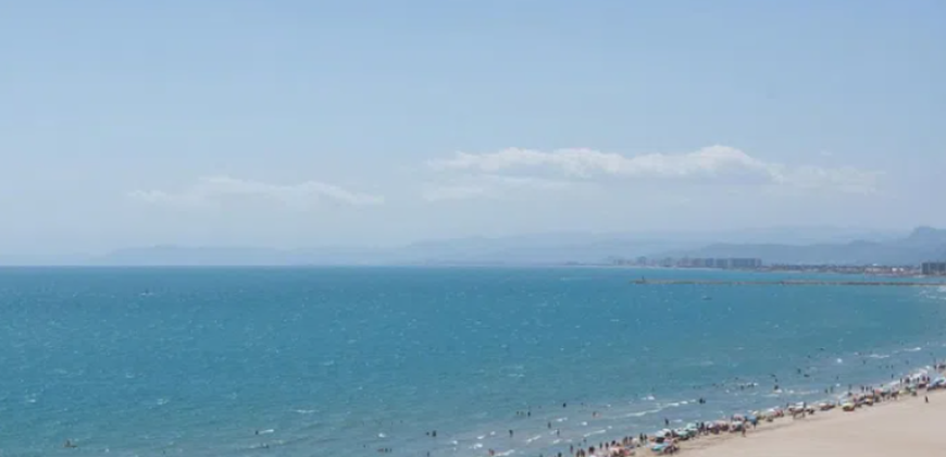 Espectacular apartamento ubicado en primera línea de playa en El Racó de Cullera