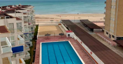 Magnífico piso en primera línea de playa ubicado en una urbanización con acceso directo a la playa