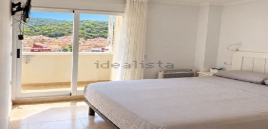 Espectacular apartamento situado en quinta planta del Edificio Edén, en primera línea de la playa del Racó de Cullera