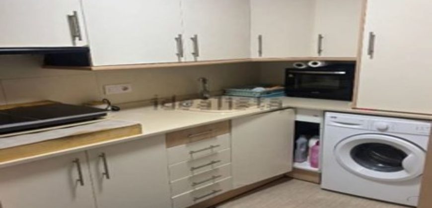 Este espectacular apartamento ubicada en la segunda planta te ofrece la vida costera que siempre has soñado.