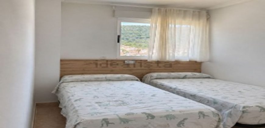 Espectacular apartamento situado en quinta planta del Edificio Edén, en primera línea de la playa del Racó de Cullera