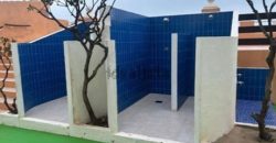 Este espectacular apartamento ubicada en la segunda planta te ofrece la vida costera que siempre has soñado.